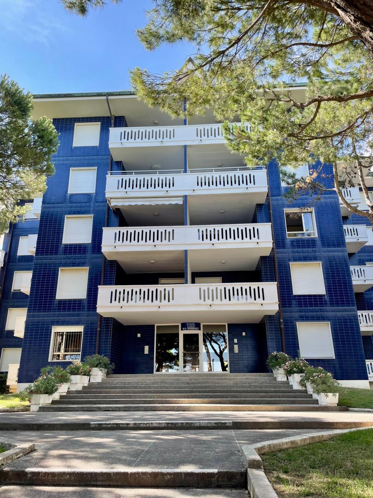 Blu Residence 2 Lignano Sabbiadoro Exterior photo